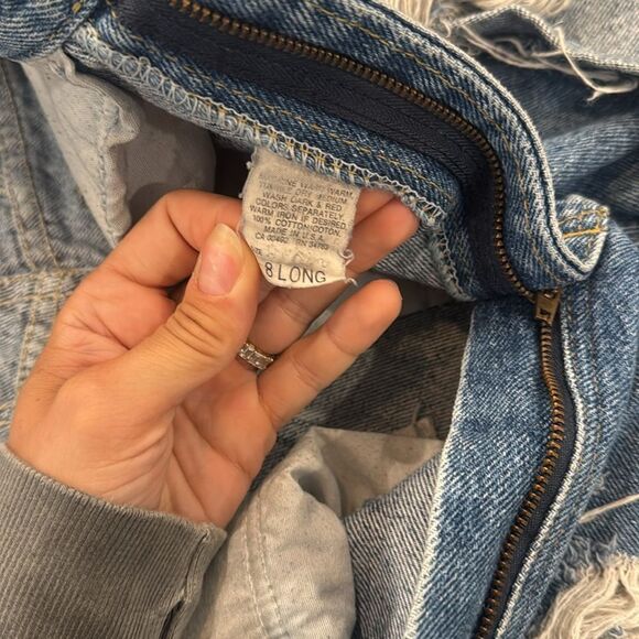 Vintage Lee Blue Distressed Jean Shorts - Picture 3 of 7